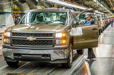 GM to invest $632 million at Fort Wayne assembly plant to prepare for new generation of pickups